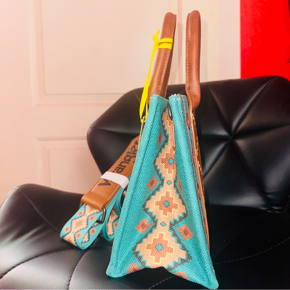 Wrangler Aztec Small Tote/Crossbody Bag - Picture 3 of 7